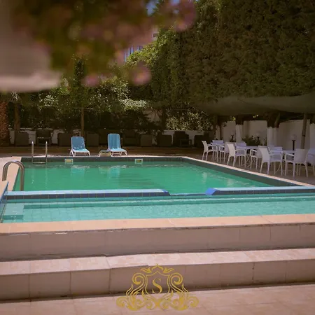 Отель Sorrente 4*