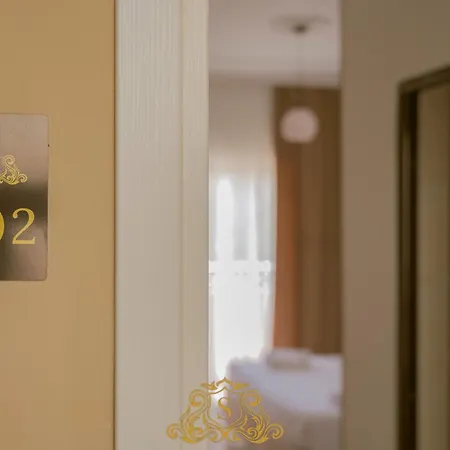 فندق Sorrente 4*