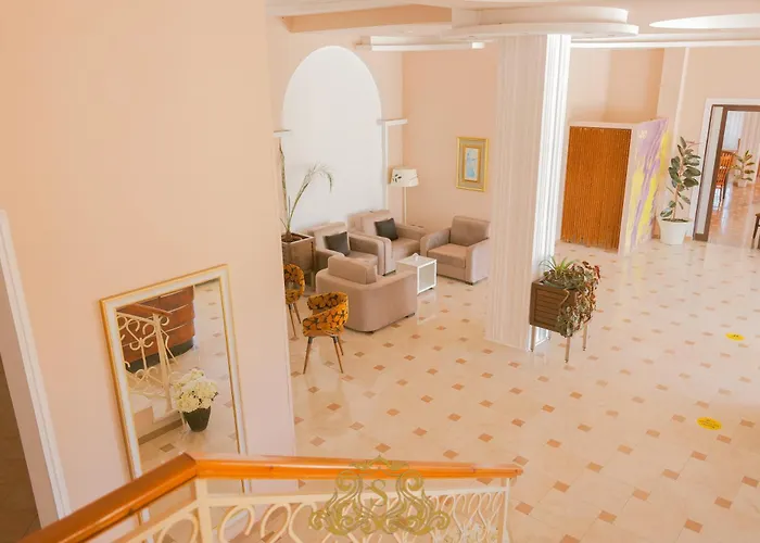 Otel Sorrente Golem (Tirana)