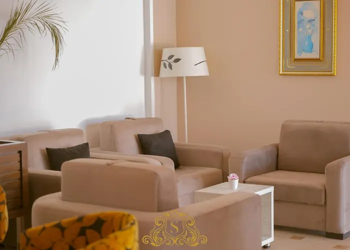 Sorrente Otel Golem (Tirana)