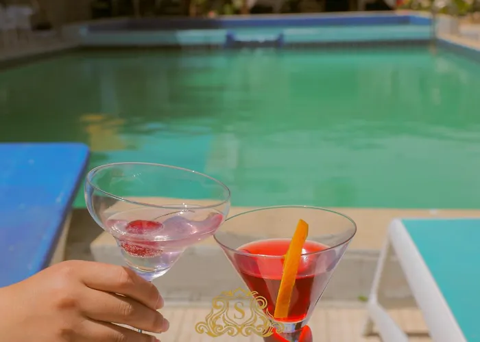 Sorrente Otel Golem (Tirana)