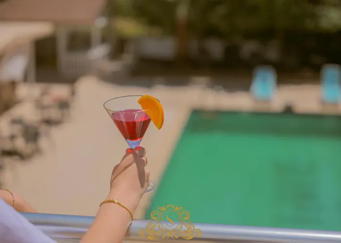 Sorrente 4* Golem (Tirana)