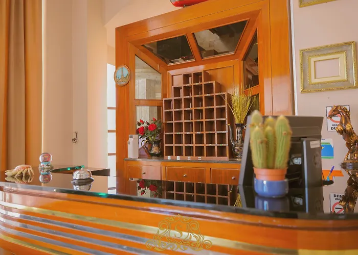 Otel Sorrente Golem (Tirana)